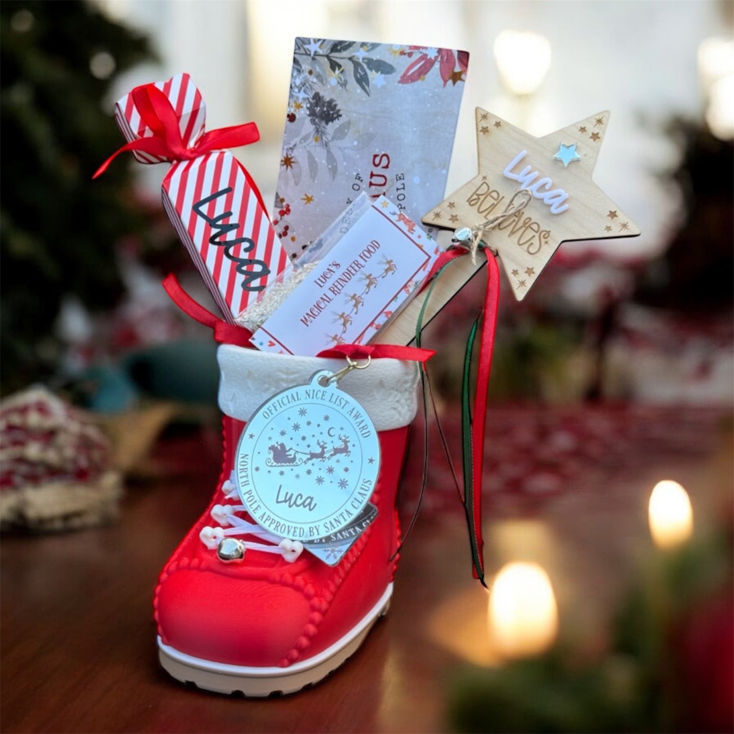 Personalised Santa Boot Christmas Gift Set – 3D Printed Boot, Letter from Santa, Reindeer Food, Believes Wand, Nice List Medal & Chocolate Treat